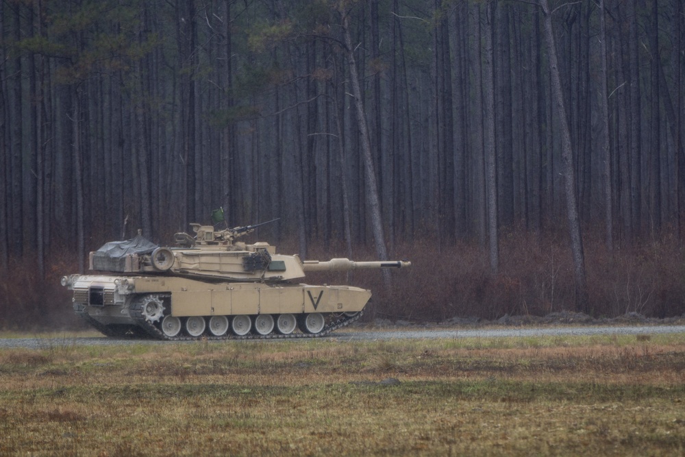 2nd Tank Battalion conducts marksmanship qualifications