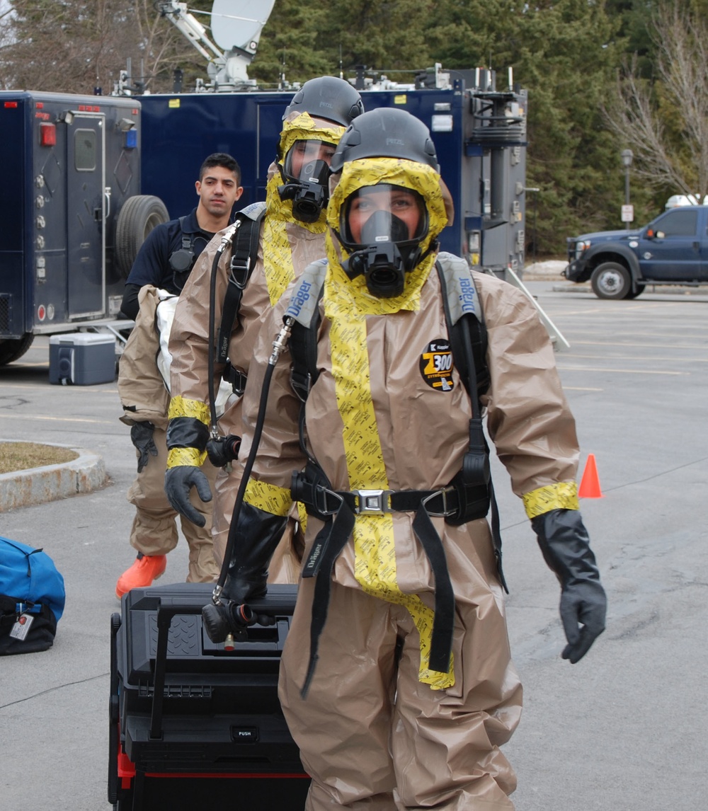 Civil Support Teams exercise at Hamilton College