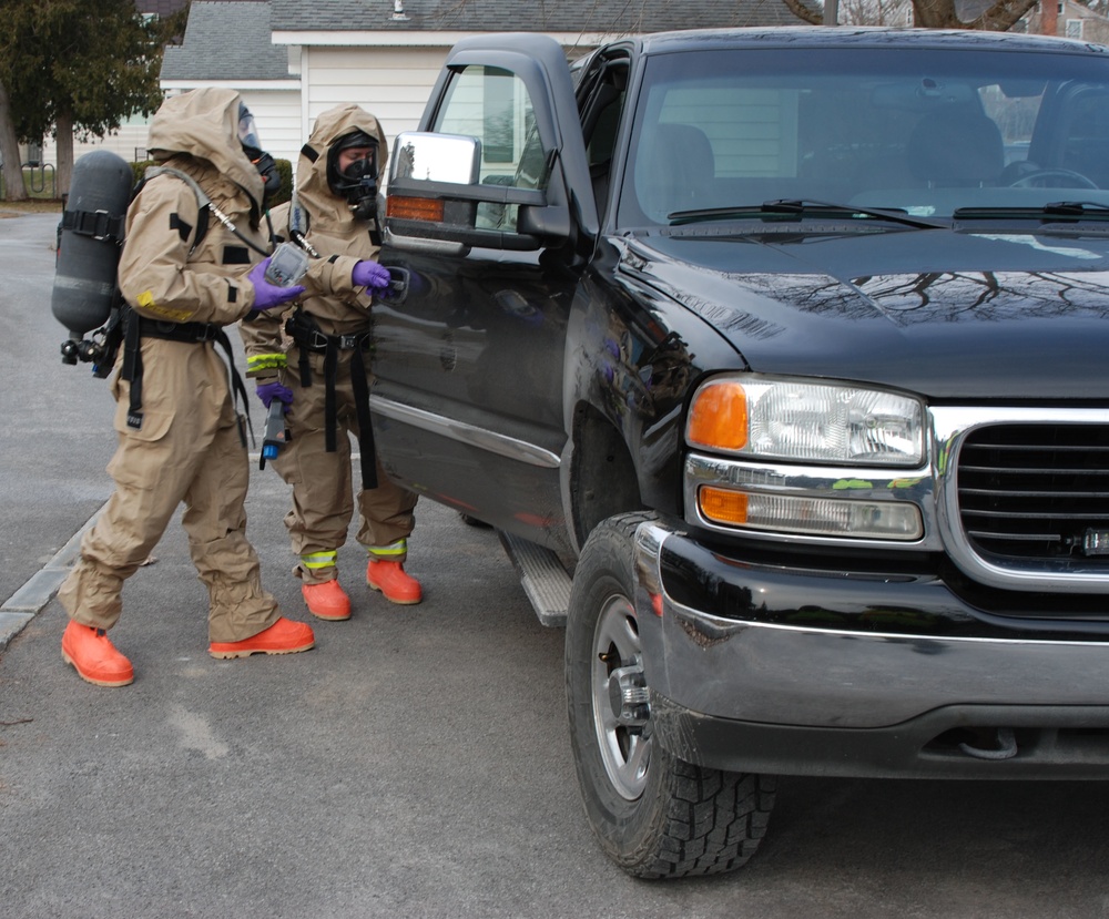 Civil Support Teams exercise at Hamilton College