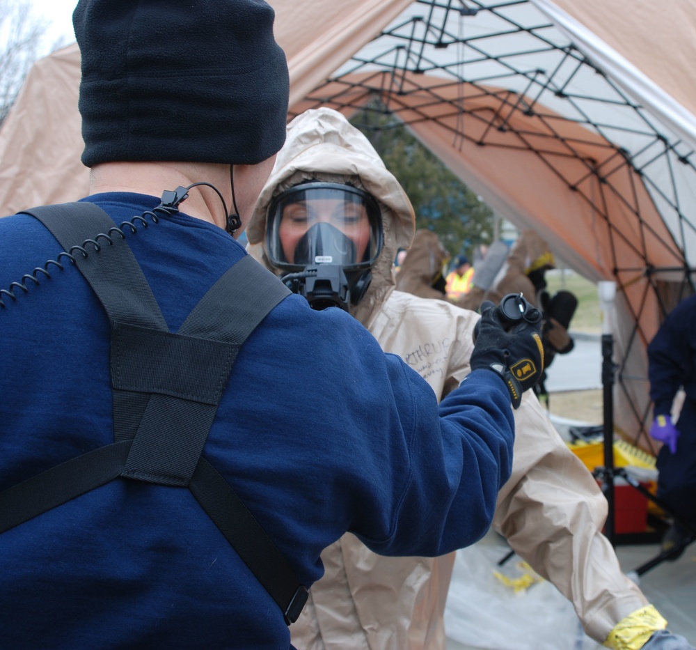 Civil Support Teams exercise at Hamilton College