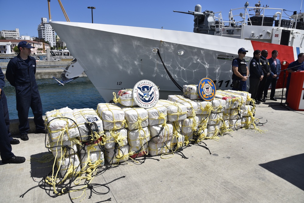 Coast Guard, DEA, CBP agencies apprehend 3 smugglers, seize $28.5 million in cocaine off Loiza, Puerto Rico