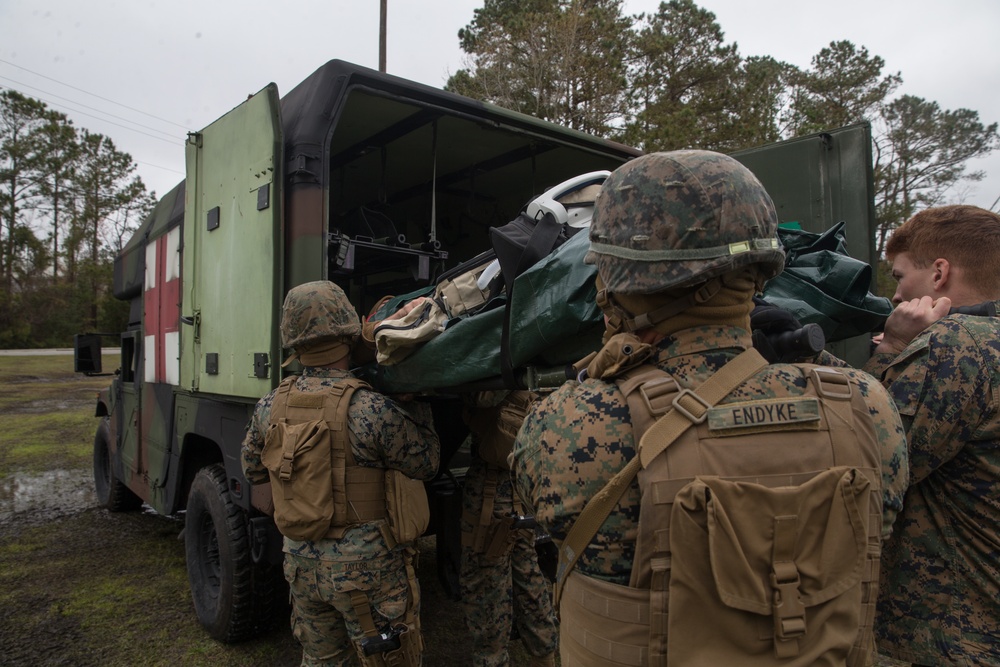 2nd Med. Bn. Trains in Emergency and Enroute Medical Care