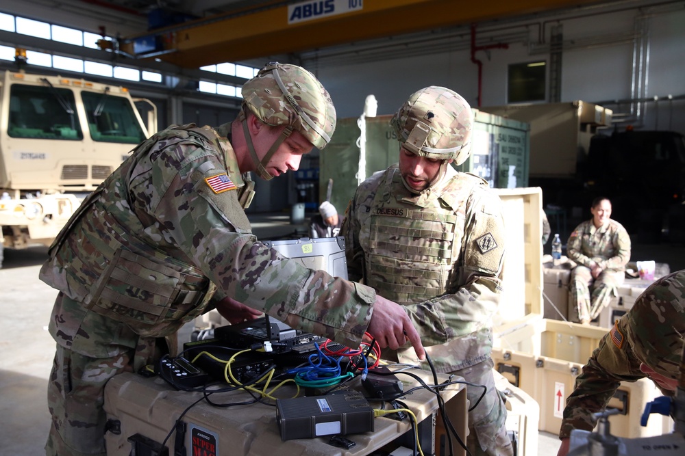 Army Europe Signal Soldiers compete for best SNAP team