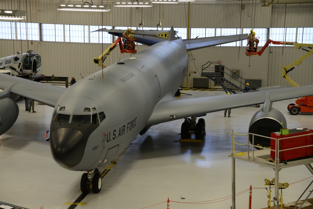 Tilting a KC-135 the tail