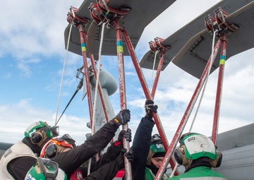 EODMU 2 leads MCM task group aboard RFA Mounts Bay
