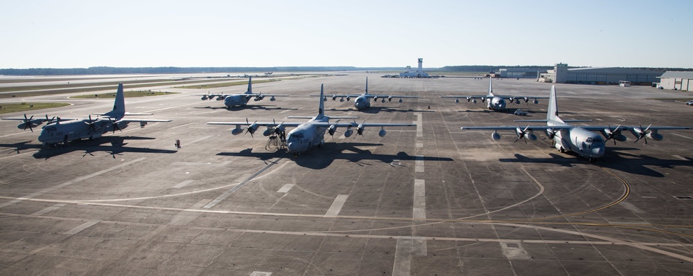 VMGR-252 departs for deployment