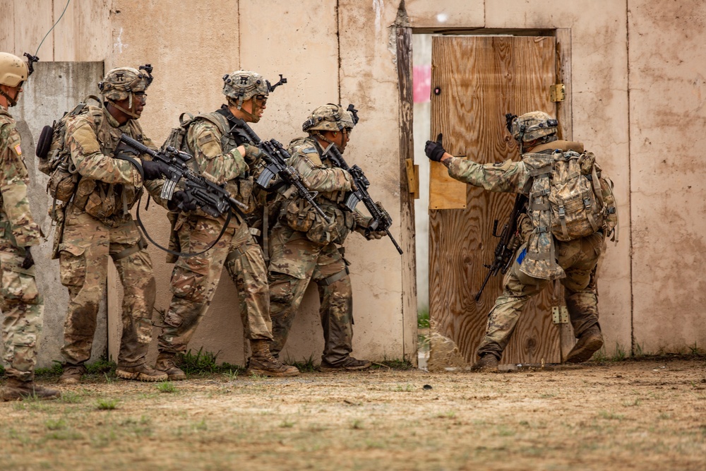 Screaming Eagles conduct Brigade Live Fire at JRTC Screaming Eagles conduct Brigade Live Fire at JRTC