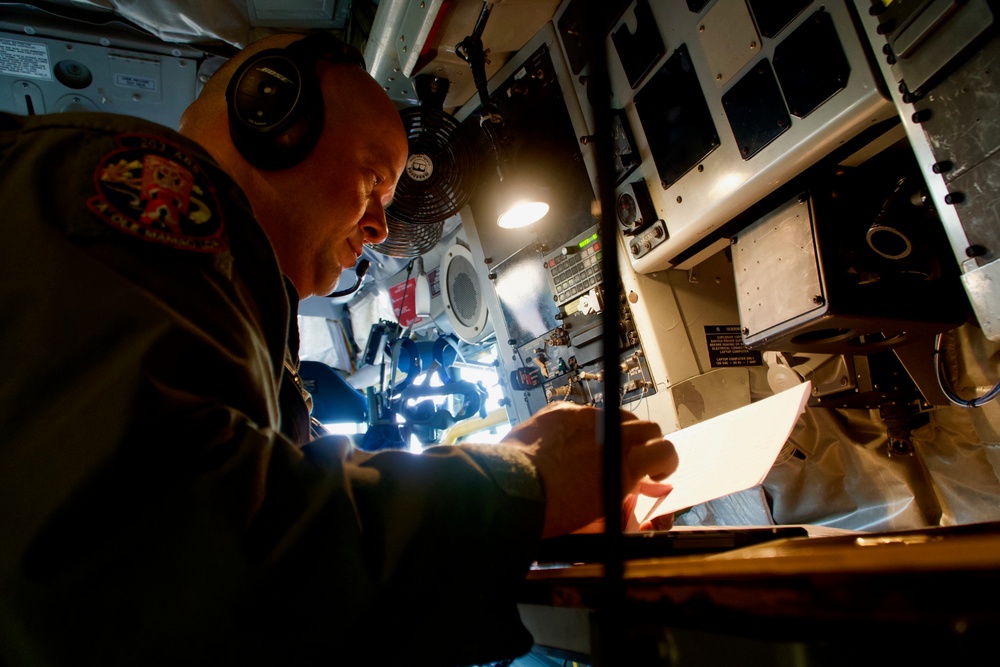 Night Air Refueling Exercise