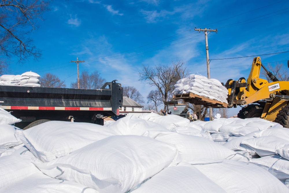 Missouri Airmen protect local communities