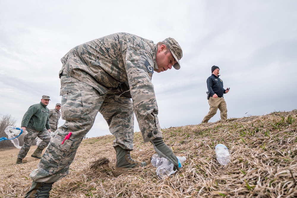 Missouri Airmen protect local communities during flooding