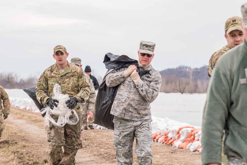 Missouri Airmen protect local communities during flooding