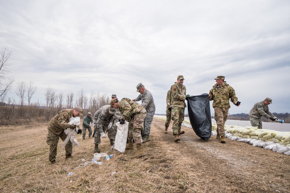 Missouri Airmen protect local communities during flooding