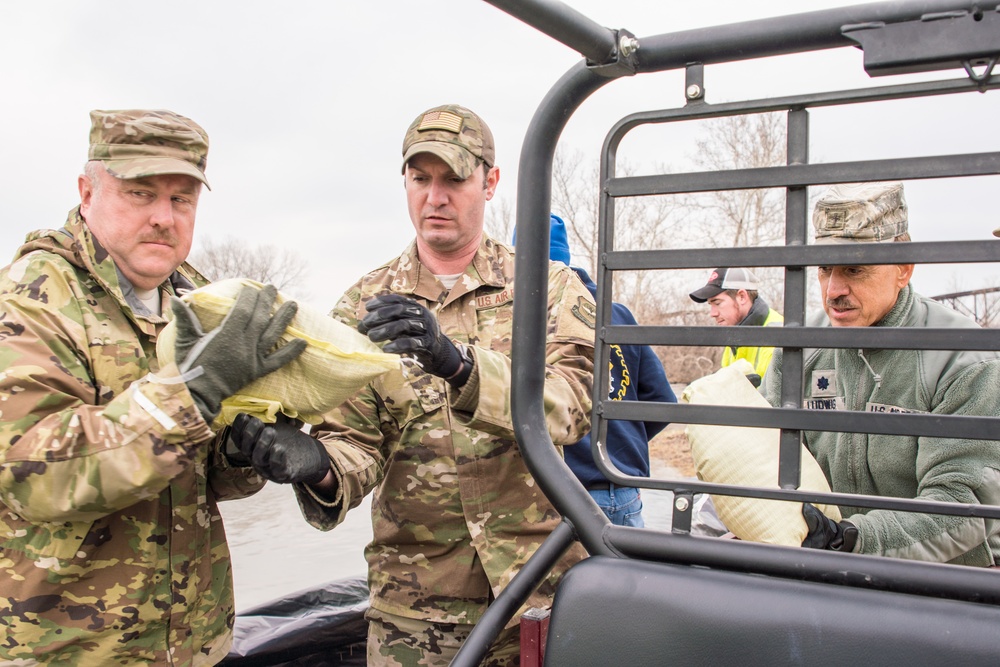 Missouri Airmen protect local communities during flooding
