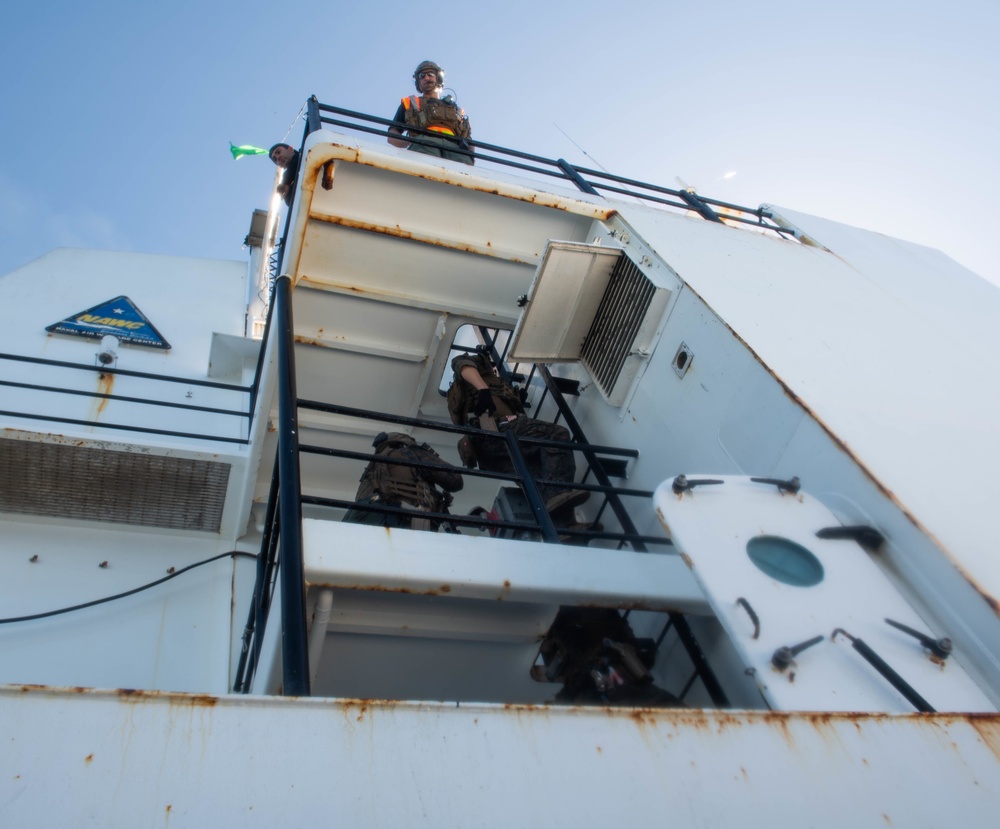 USS Harpers Ferry Conducts VBSS Exercise