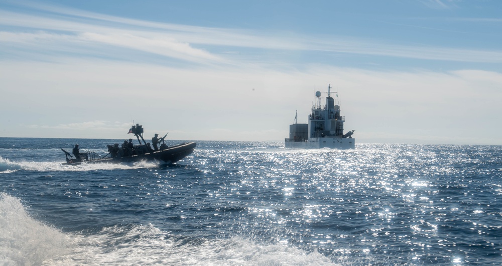 USS Harpers Ferry Conducts VBSS Exercise