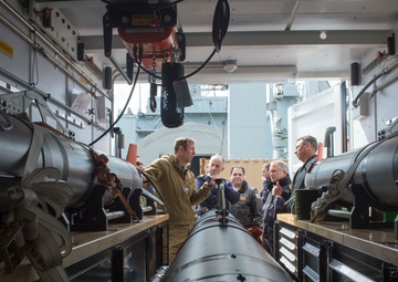EODMU 2 leads MCM task group aboard RFA Mounts Bay