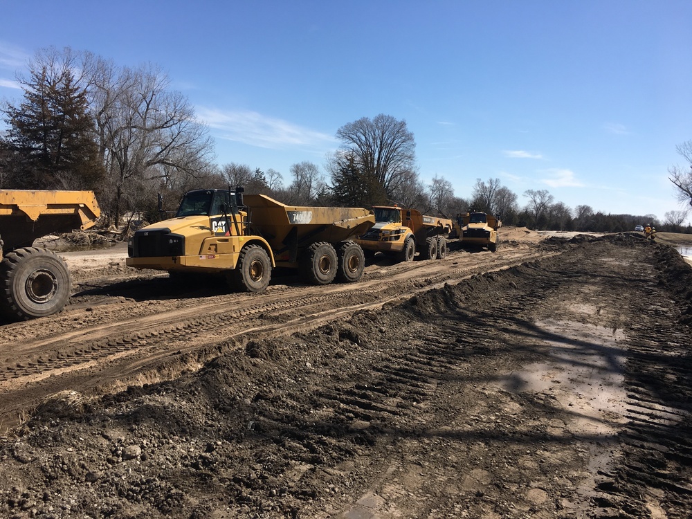 USACE works on Union Dike restoration after March 2019 runoff event