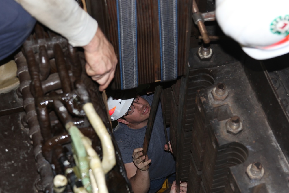 Generating accomplishment: Powerhouse Maintenance at Robert S. Kerr
