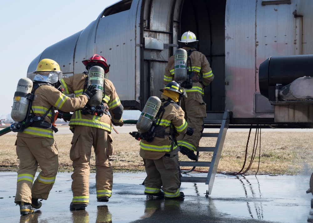USAF, ROKAF conduct live fire training