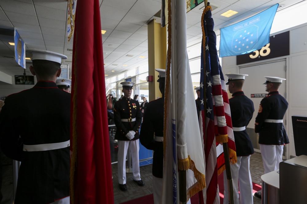 Annual Medal of Honor, Honor Flight at Ronald Reagan National Airport