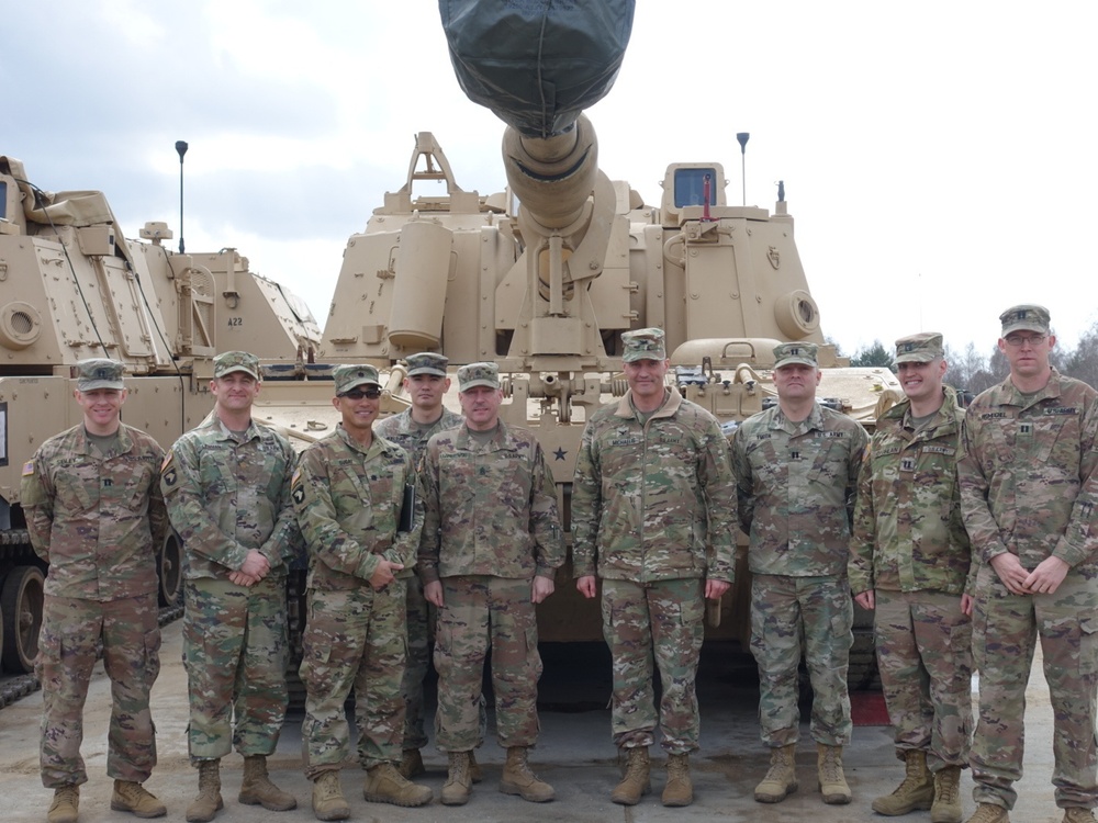 Col. Patrick Michaelis visits the 1-5 FA