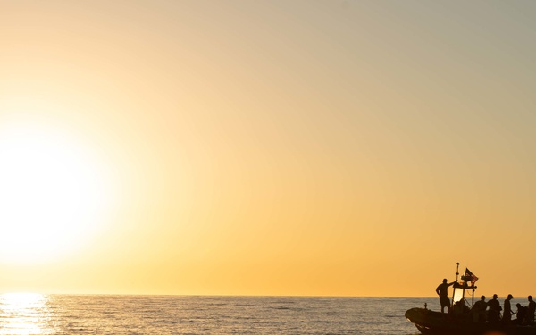 UCT-2 conducts scuba dive Pacific Blitz 2019