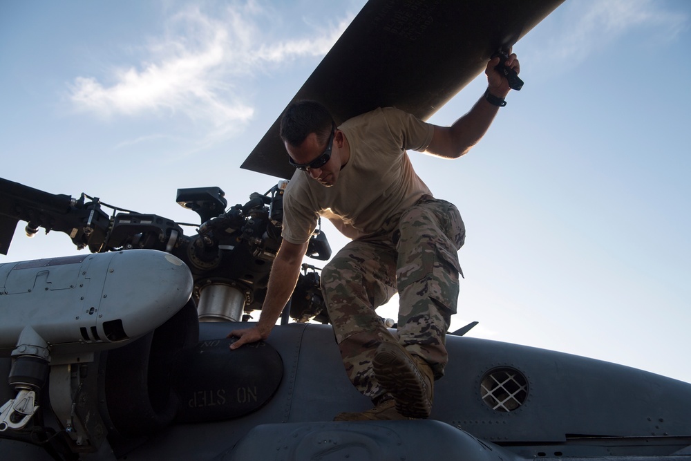 Pave Hawk crews practice how they &quot;play&quot;