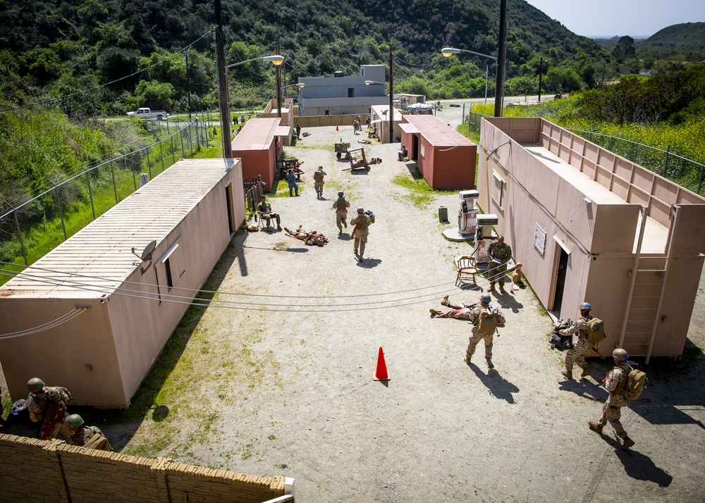 Students with FMTB West conduct patient assessment drills