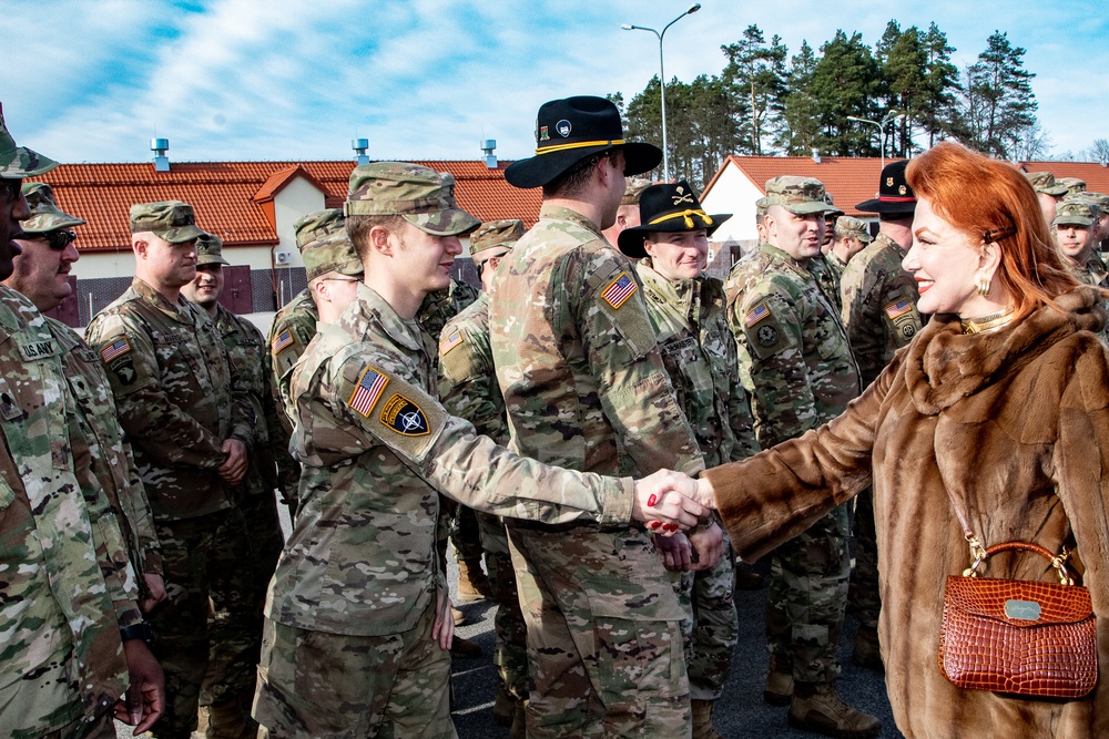 U.S. Ambassador Georgette Mosbacher visits NATO's eFP Battle Group Poland