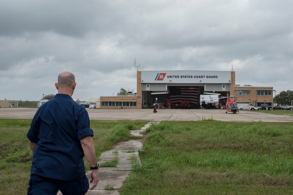 Coast Guard Vice Commandant visits Air Station New Orleans