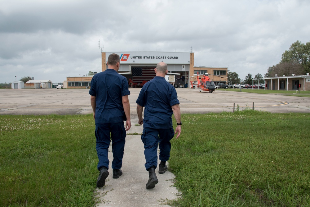 Coast Guard Vice Commandant visits Coast Guard Air Station New Orleans