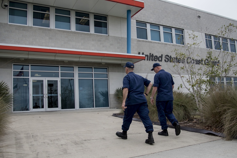 Coast Guard Vice Commandant visits Base New Orleans