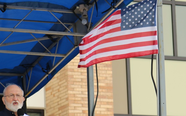 Harker Heights welcome home Brave Rifles troopers, Families