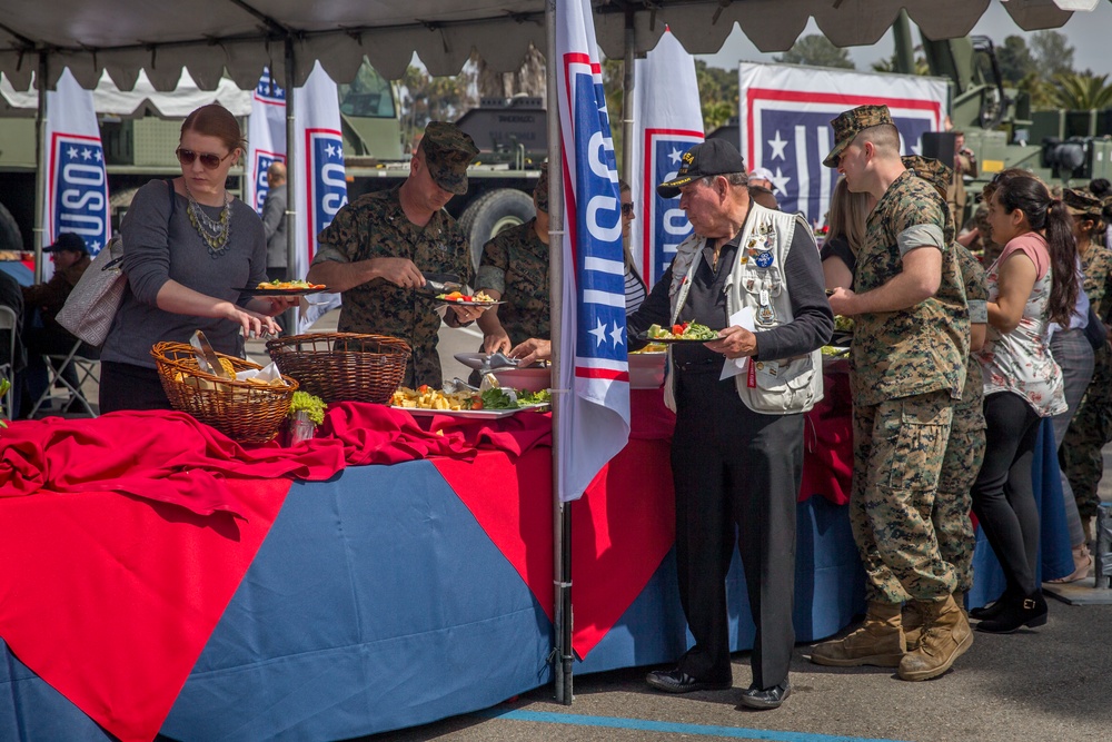 USO grand opening on Marine Corps Base Camp Pendleton