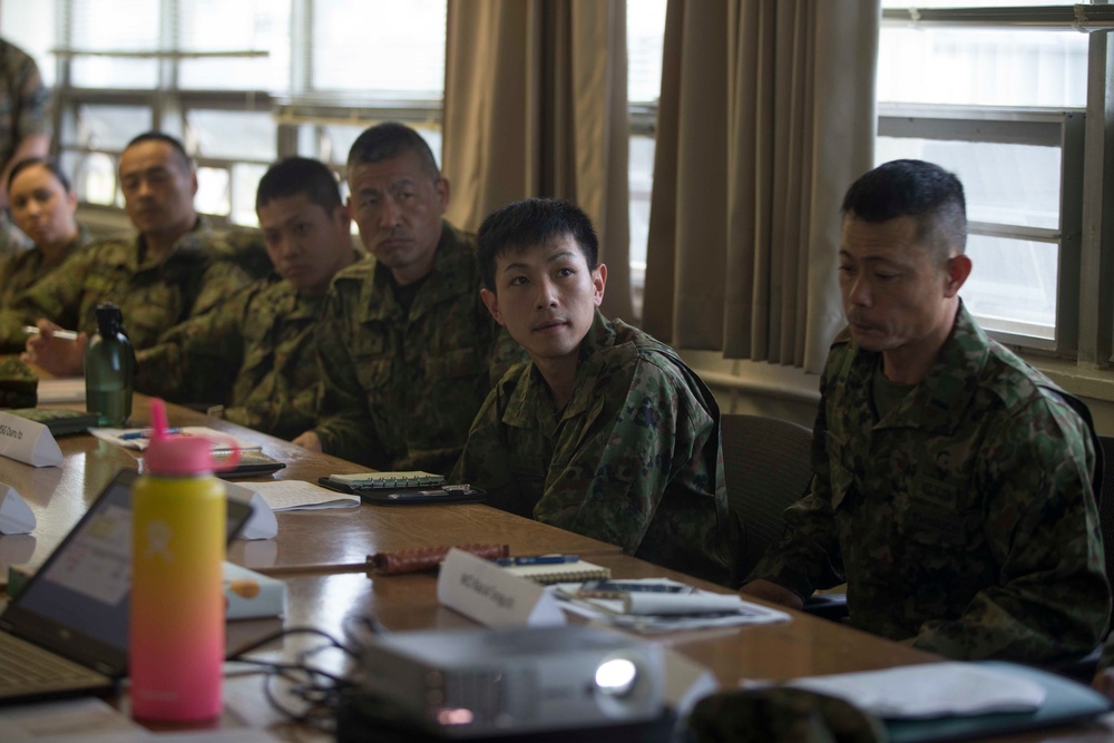 Amphibious Rapid Deployment Brigade visits CLB-31