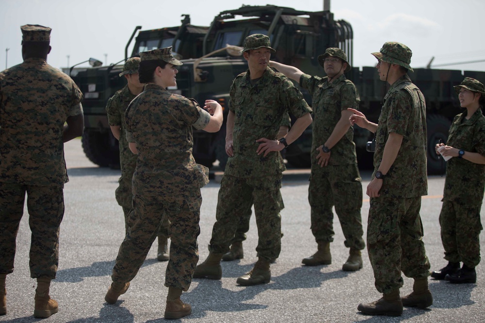 Amphibious Rapid Deployment Brigade visits CLB-31