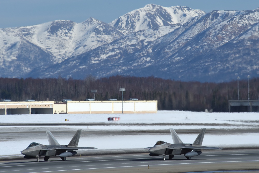 JBER F-22s demonstrate combat capabilities