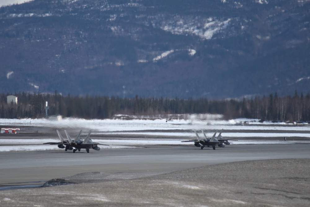 JBER F-22s demonstrate combat capabilities