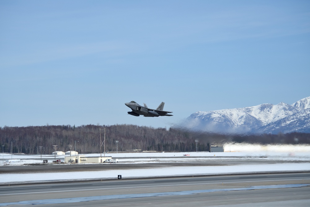 JBER F-22s demonstrate combat capabilities