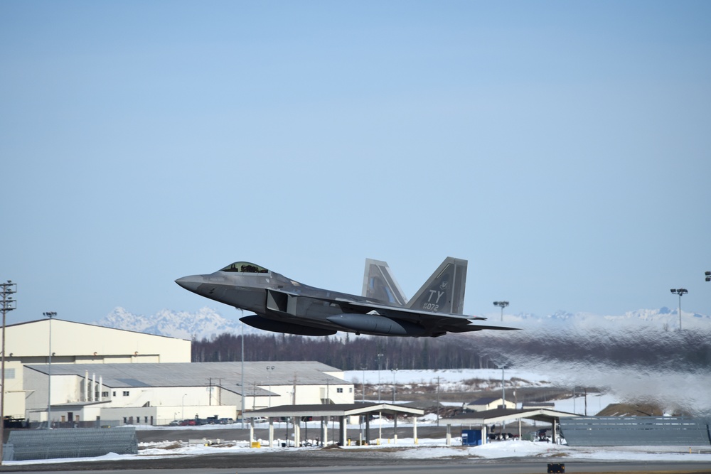 JBER F-22s demonstrate combat capabilities