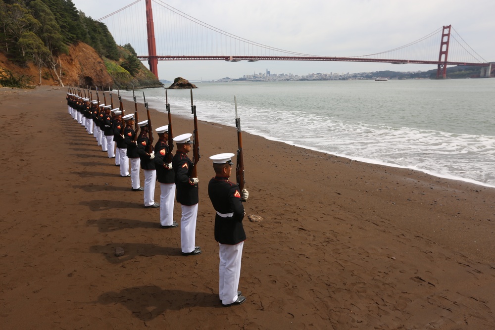 Silent Drill Platoon &quot;Long Line&quot; at the Golden Gate Bridge