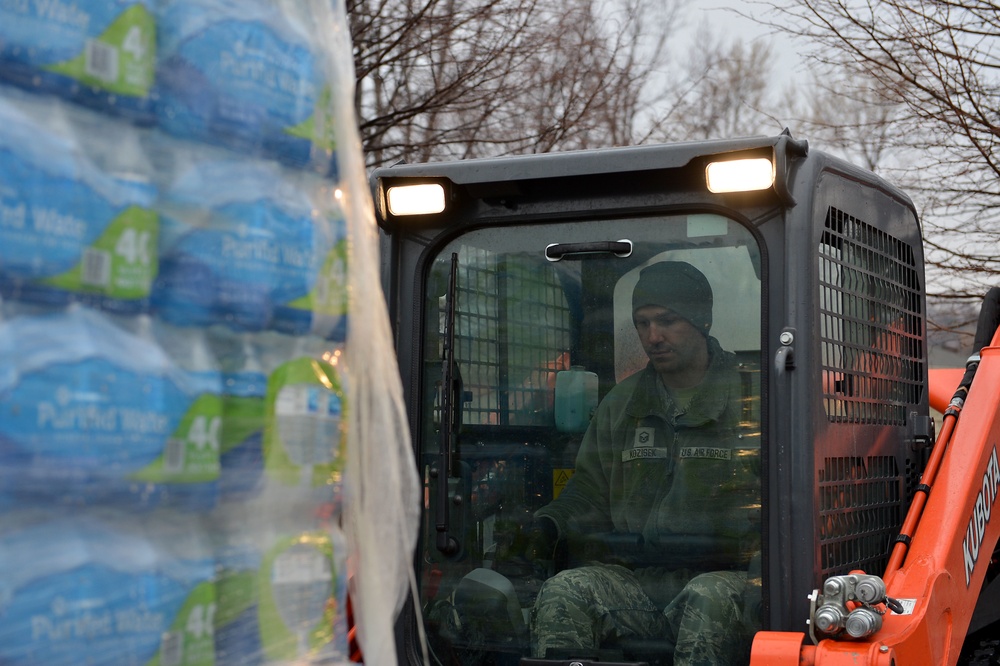 Nebraska Air National Guard Delivers Water To Omaha, Fremont