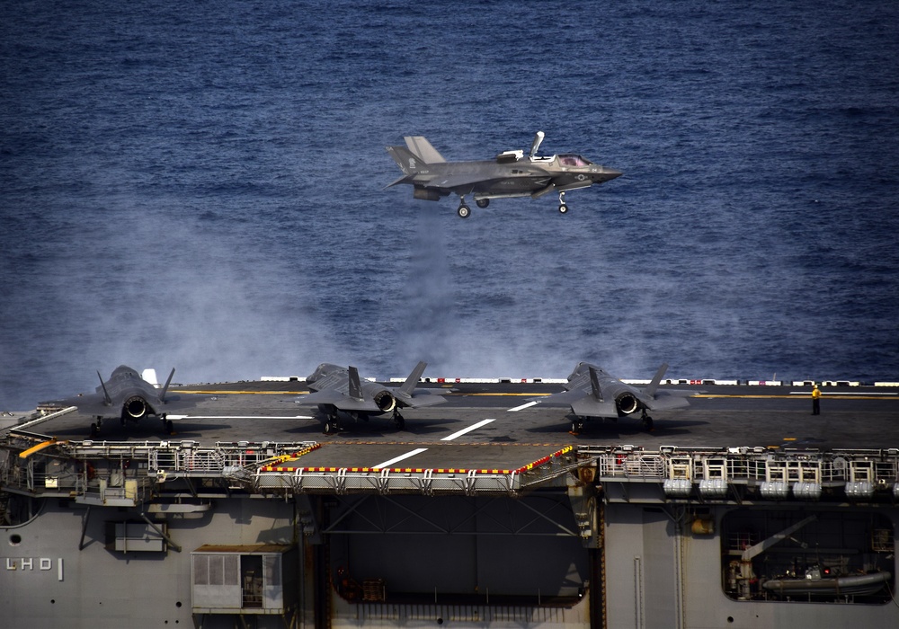 USS WASP (LHD 1) OPERATIONS AT SEA