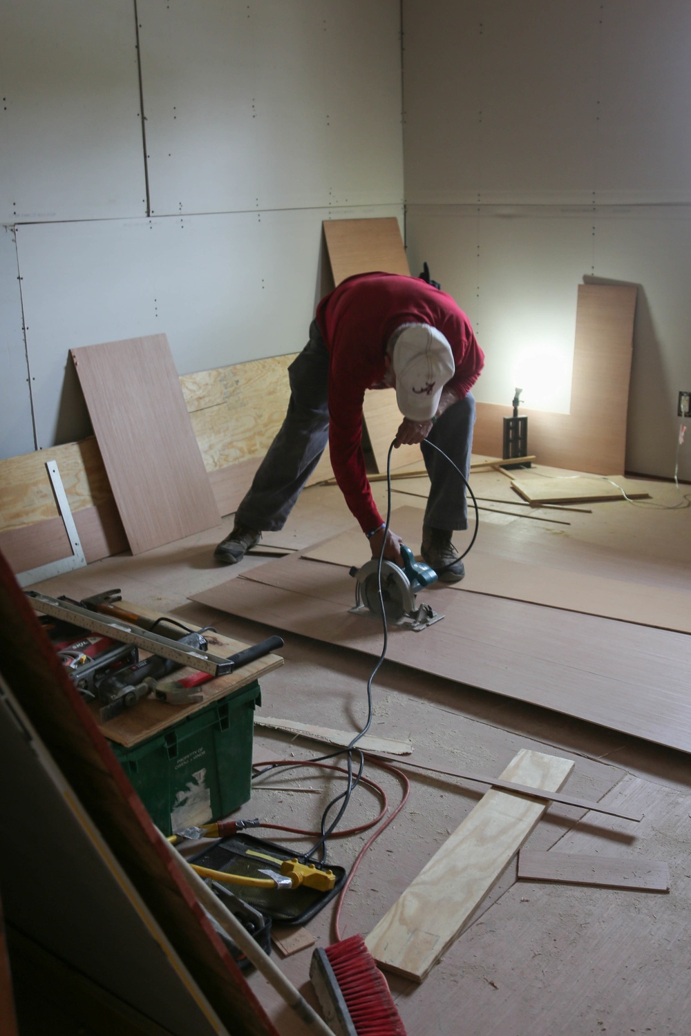 Marines, Volunteers join hands in hurricane recovery