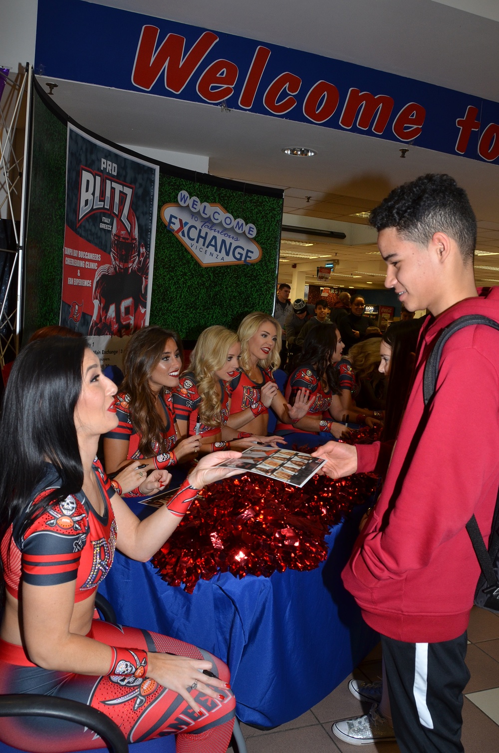 Tampa Bay Buccaneer Cheerleaders and football players visit