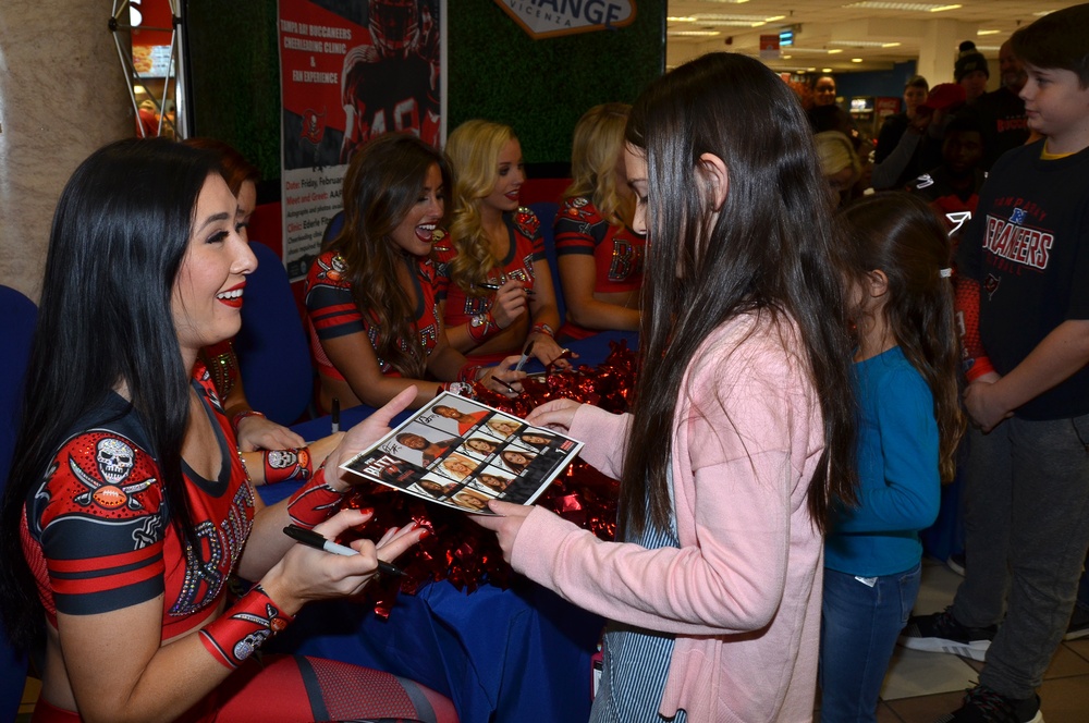 Tampa Bay Buccaneer Cheerleaders and football players visit Caserma Ederle, Vicenza