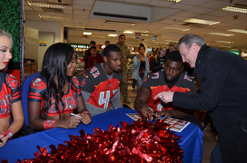 Tampa Bay Buccaneer Cheerleaders and football players visit Caserma Ederle, Vicenza