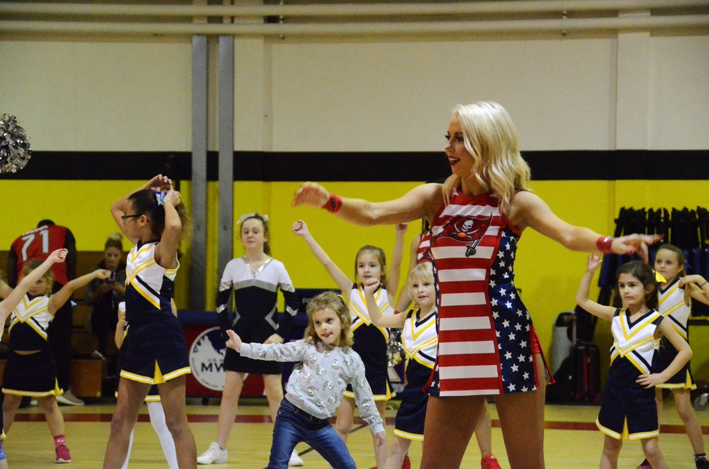 Tampa Bay Buccaneer Cheerleaders and football players visit Caserma Ederle, Vicenza