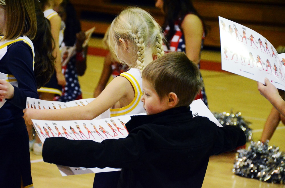 Tampa Bay Buccaneer Cheerleaders and football players visit Caserma Ederle, Vicenza