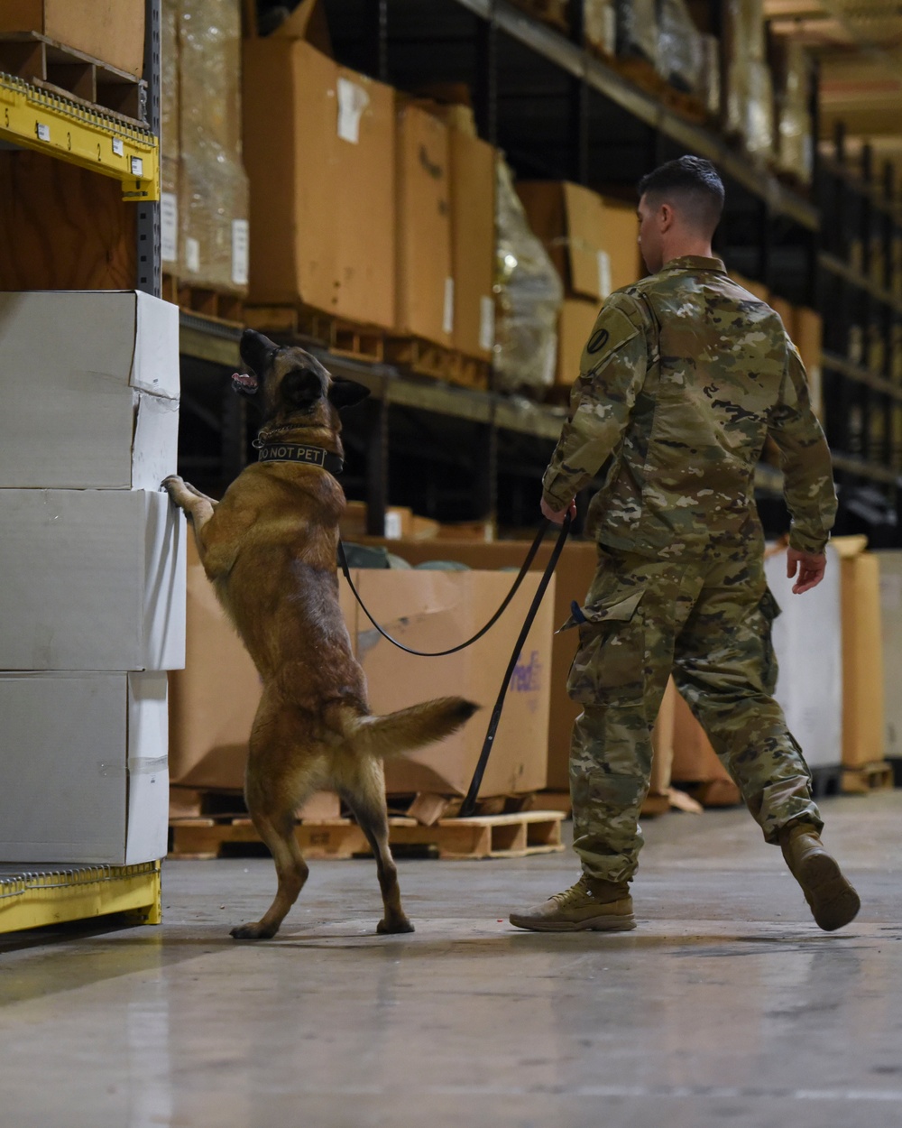 FBI brings explosive training to JBLE